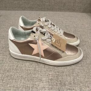 NEW Shu Shop Paz Women’s Sneakers in Peach Brand New in Box Size 6